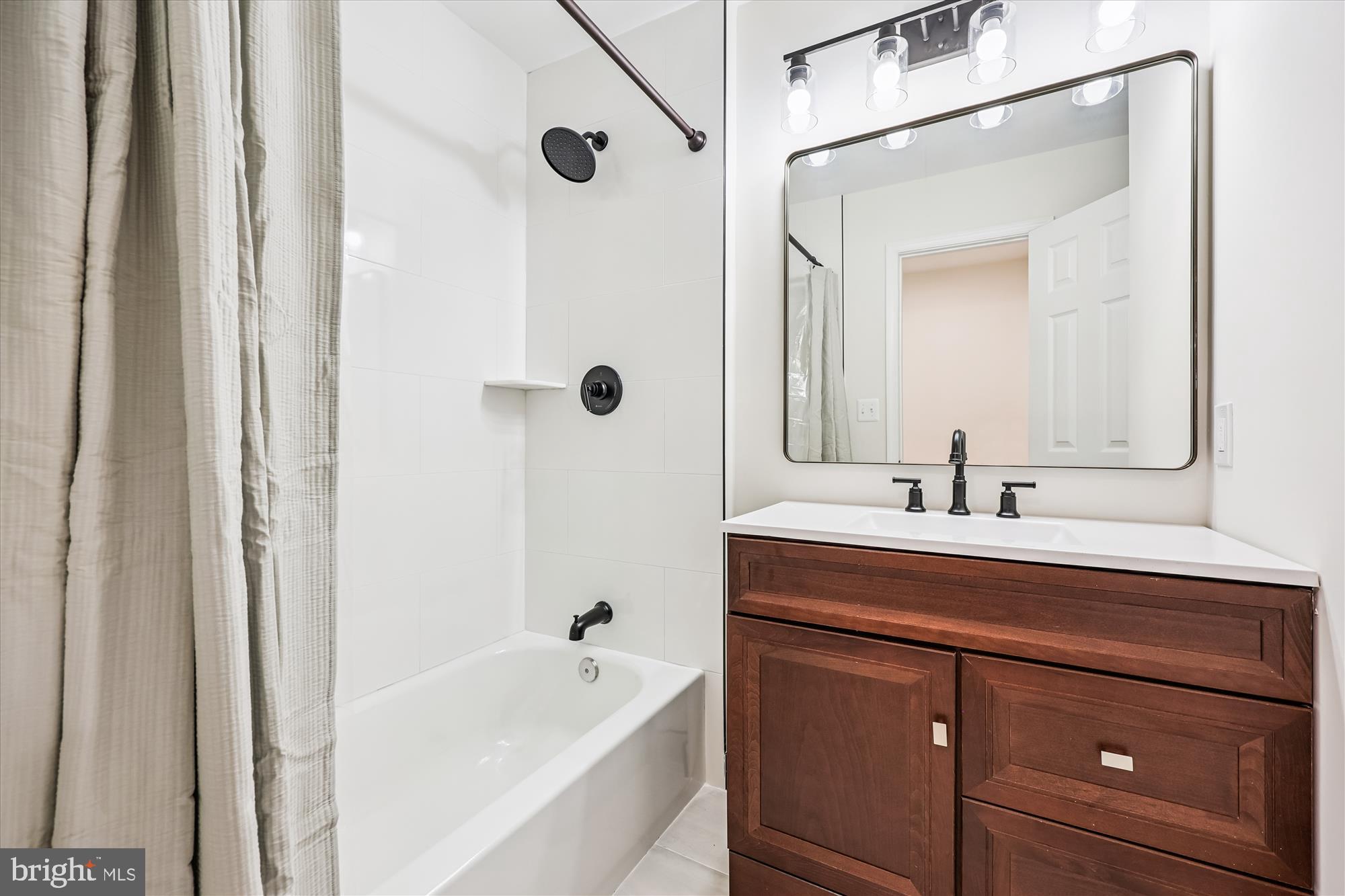 CHURCHILL TOWN SECTOR - Residential