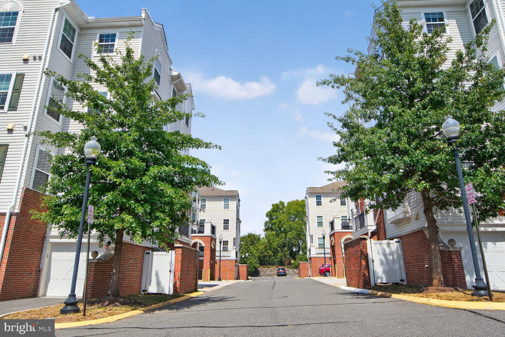 THE GATHERINGS - Residential