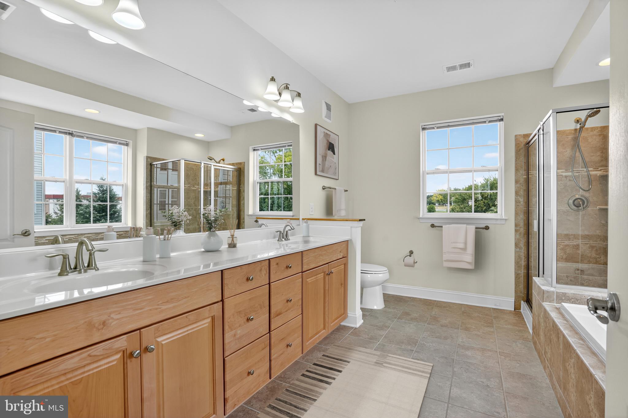 THE GATHERINGS - Residential