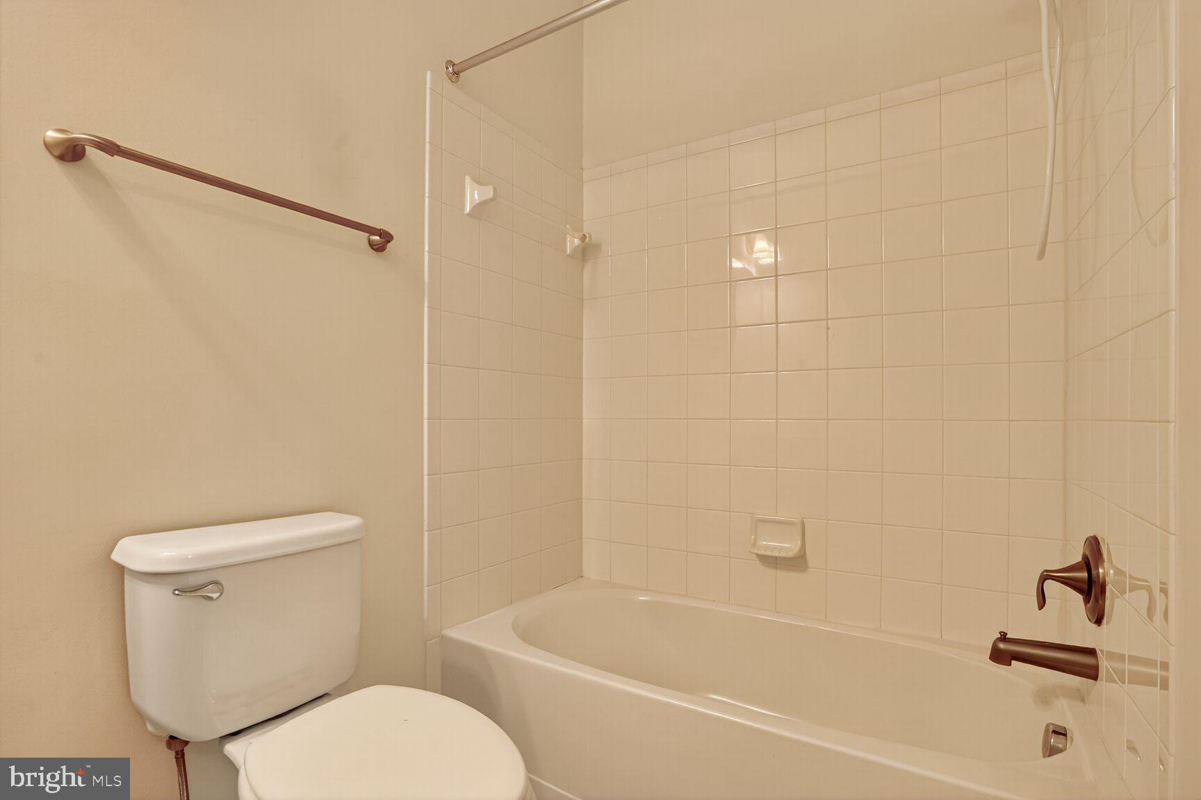 THE GATHERINGS - Residential