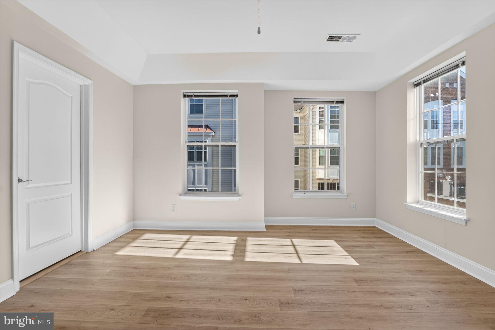 THE GATHERINGS - Residential