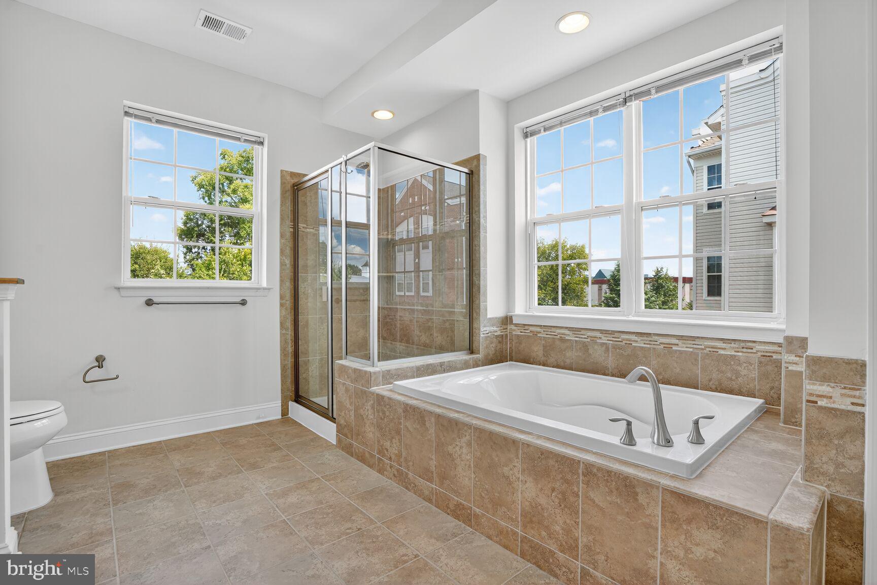 THE GATHERINGS - Residential