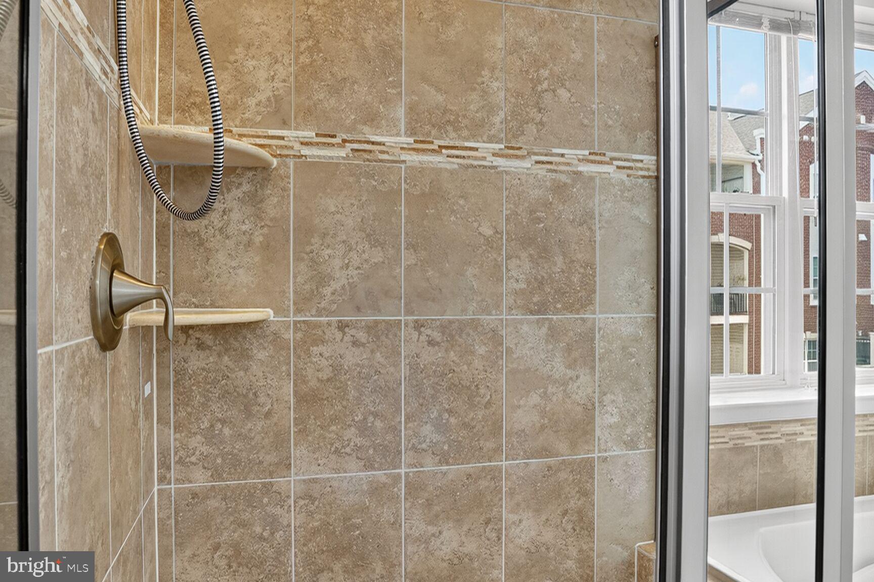 THE GATHERINGS - Residential