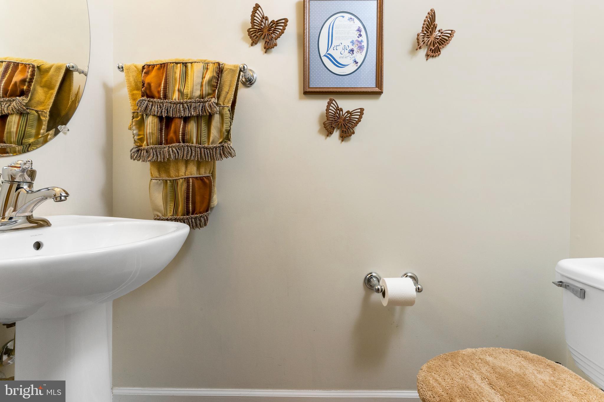 POTOMAC CLUB CONDOMINIUMS - Residential