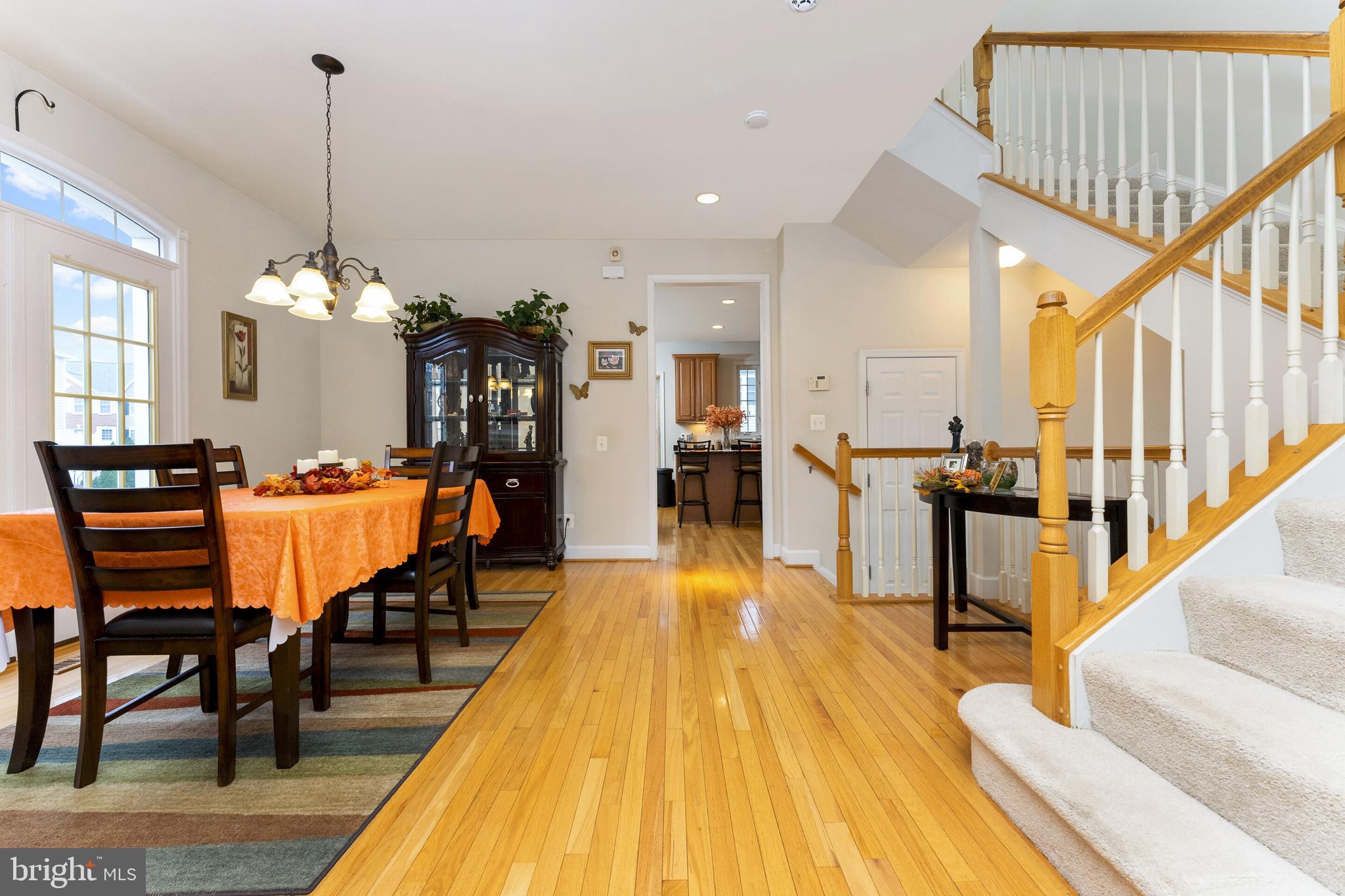 POTOMAC CLUB CONDOMINIUMS - Residential