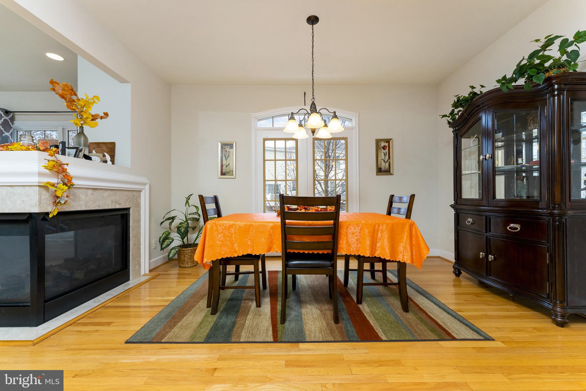 POTOMAC CLUB CONDOMINIUMS - Residential