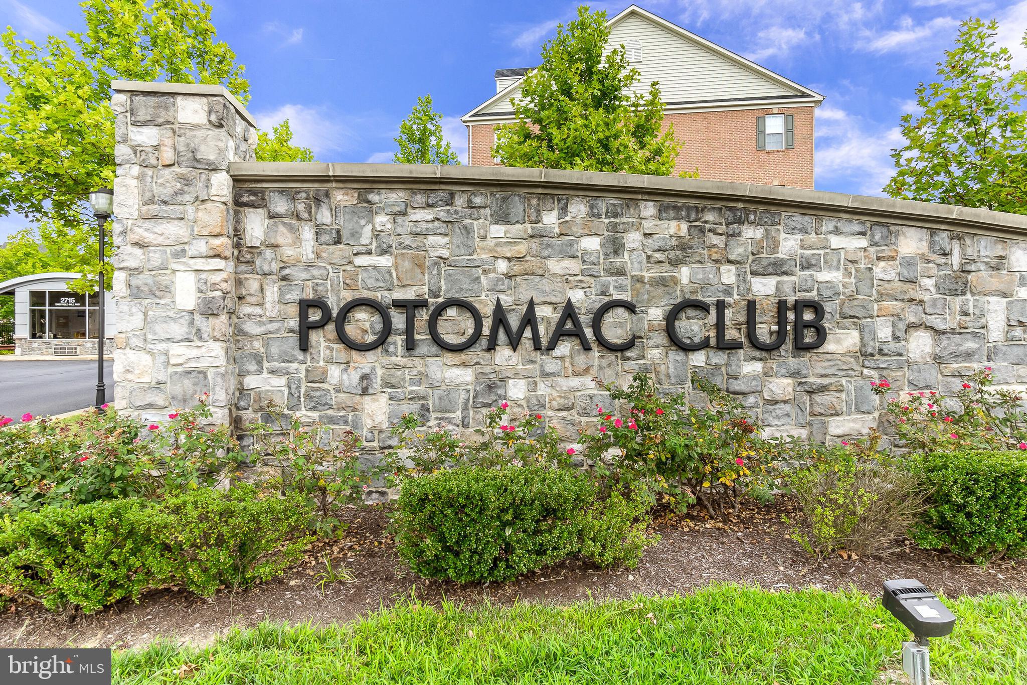 POTOMAC CLUB CONDOMINIUMS - Residential