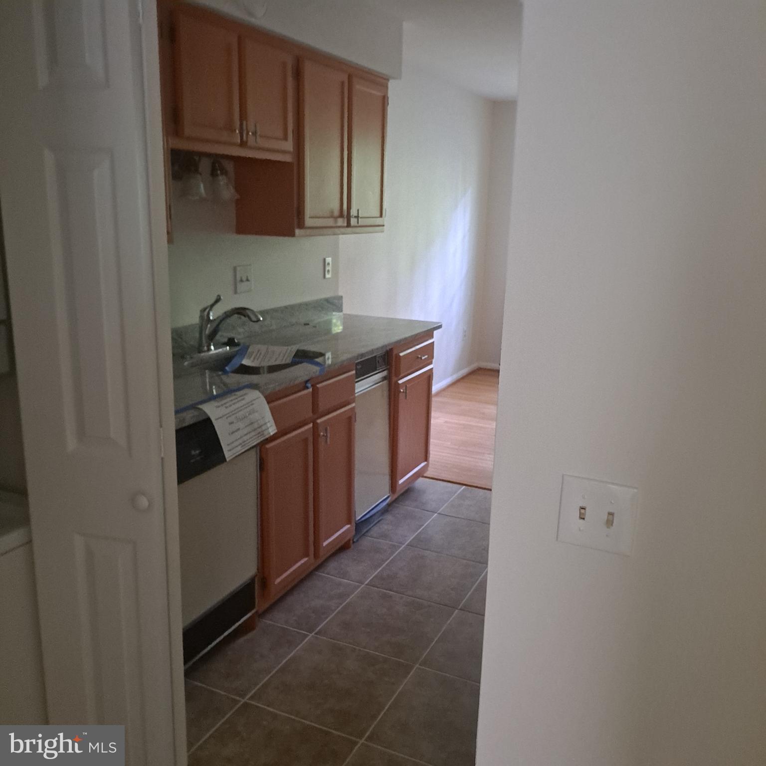 LAKEVIEW - Residential