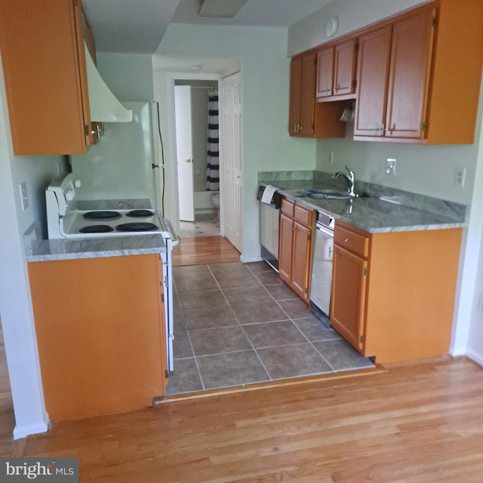 LAKEVIEW - Residential