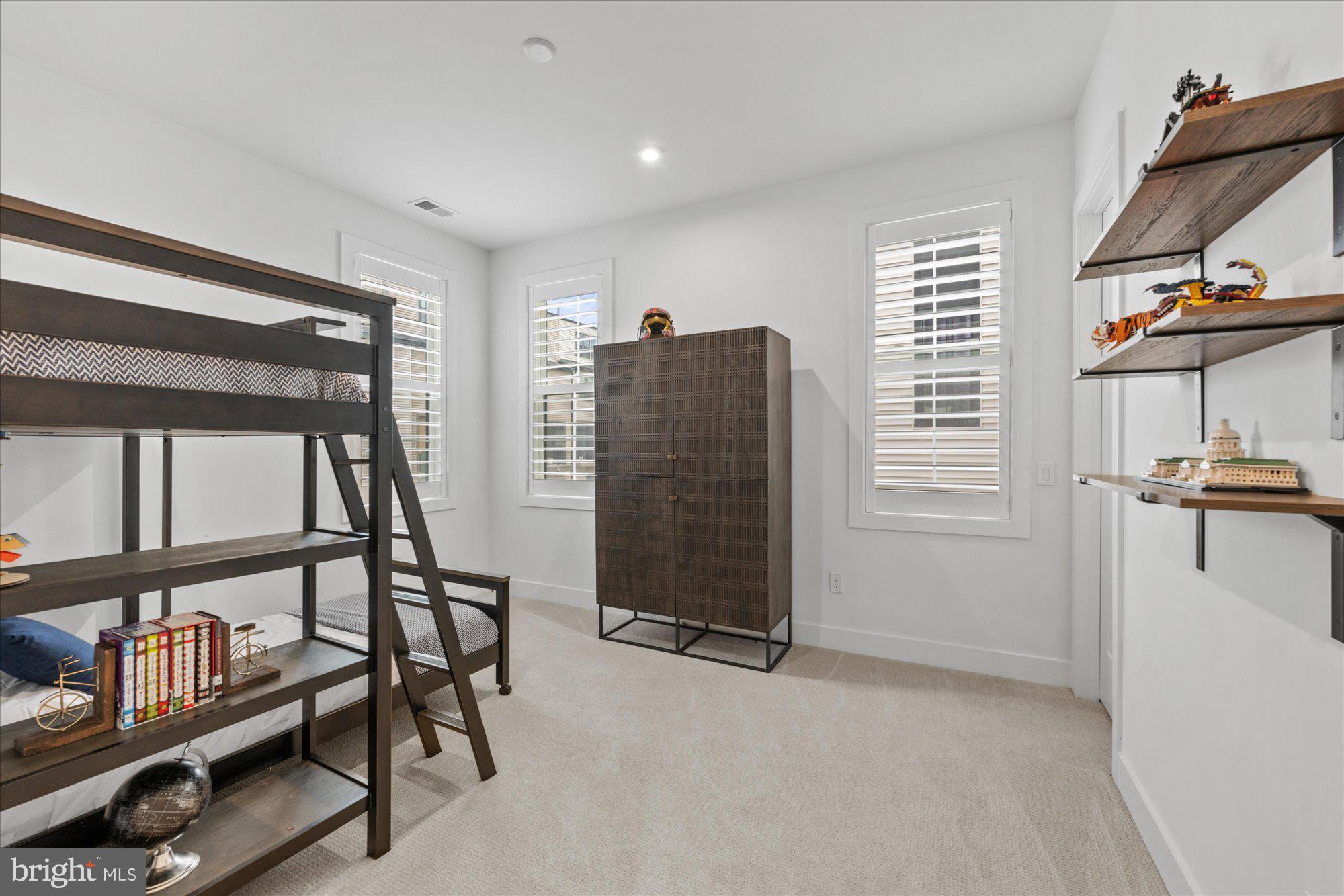 METRO WALK AT MOOREFIELD STATION - Residential