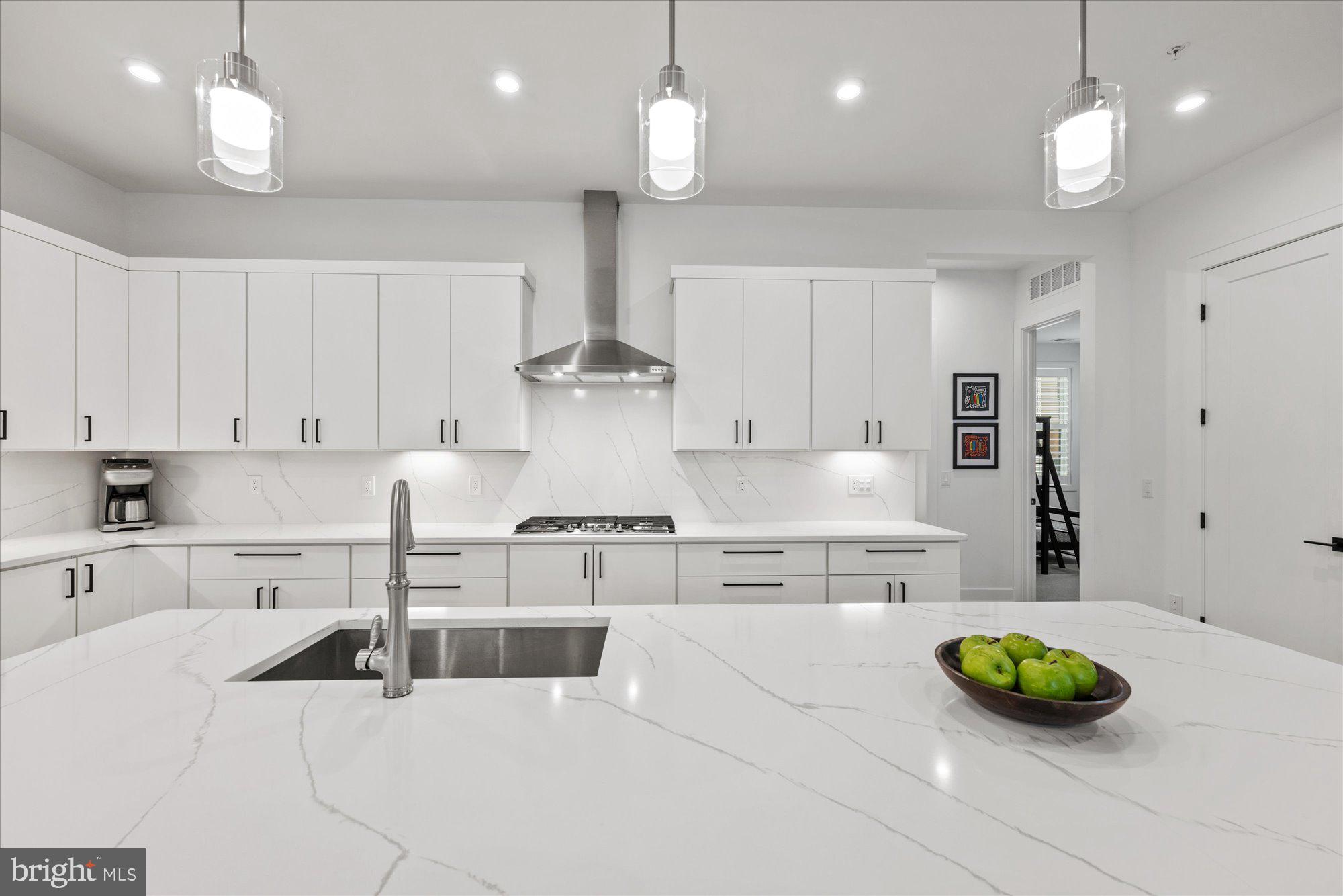 METRO WALK AT MOOREFIELD STATION - Residential