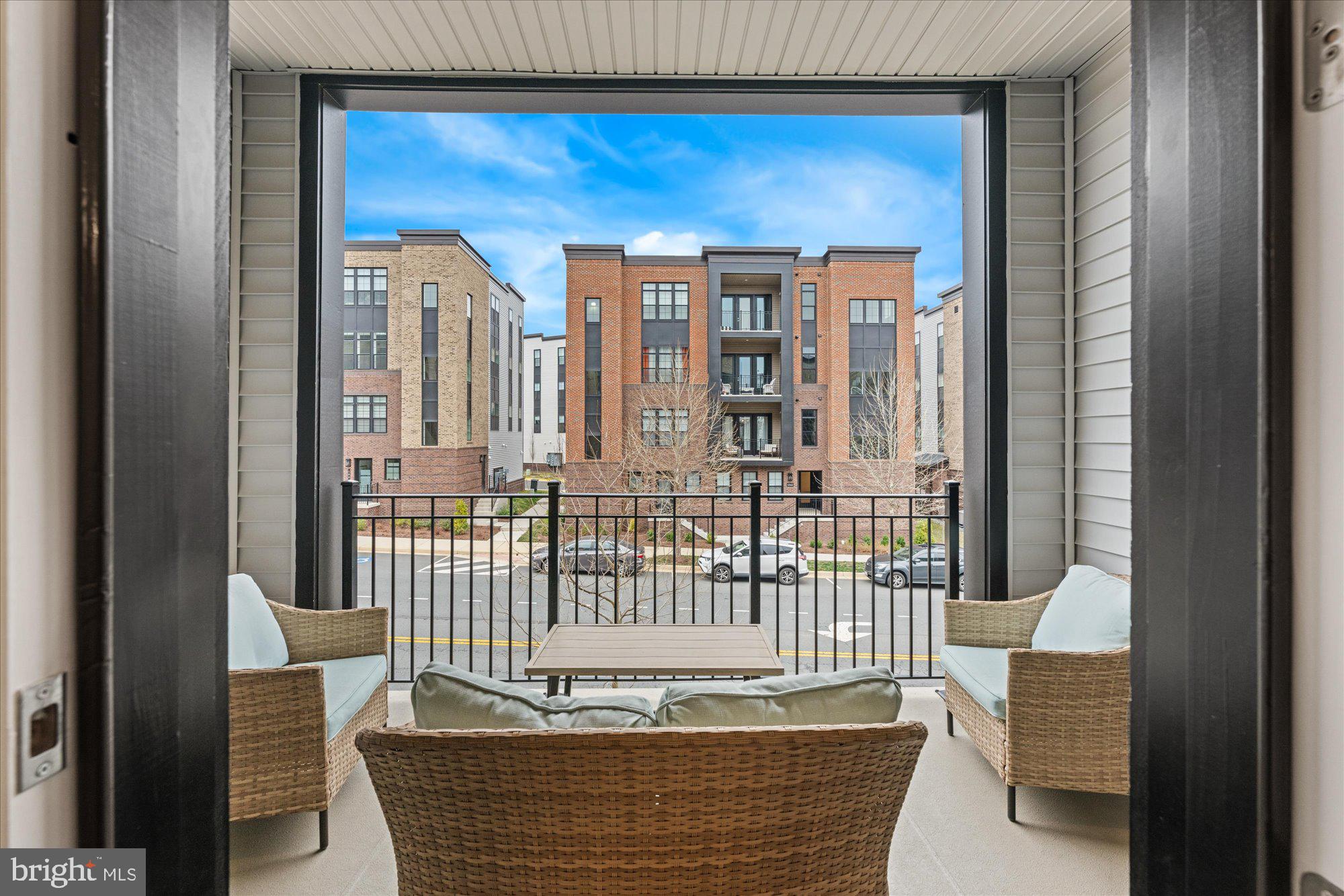 METRO WALK AT MOOREFIELD STATION - Residential