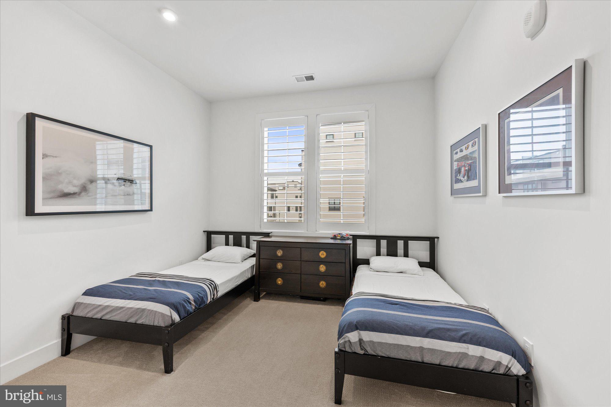 METRO WALK AT MOOREFIELD STATION - Residential