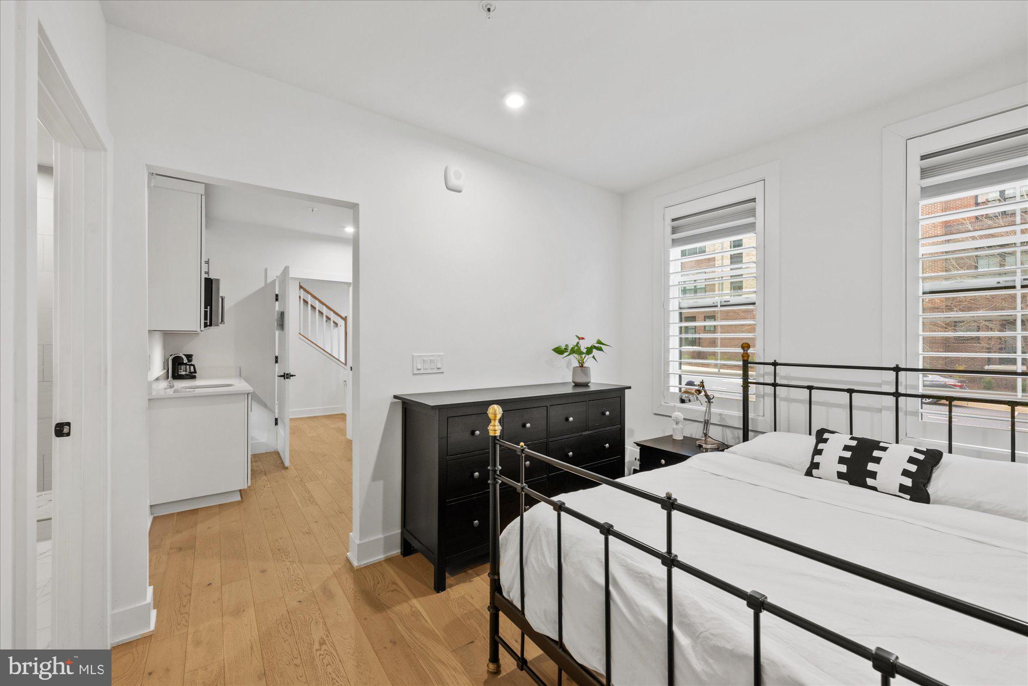 METRO WALK AT MOOREFIELD STATION - Residential