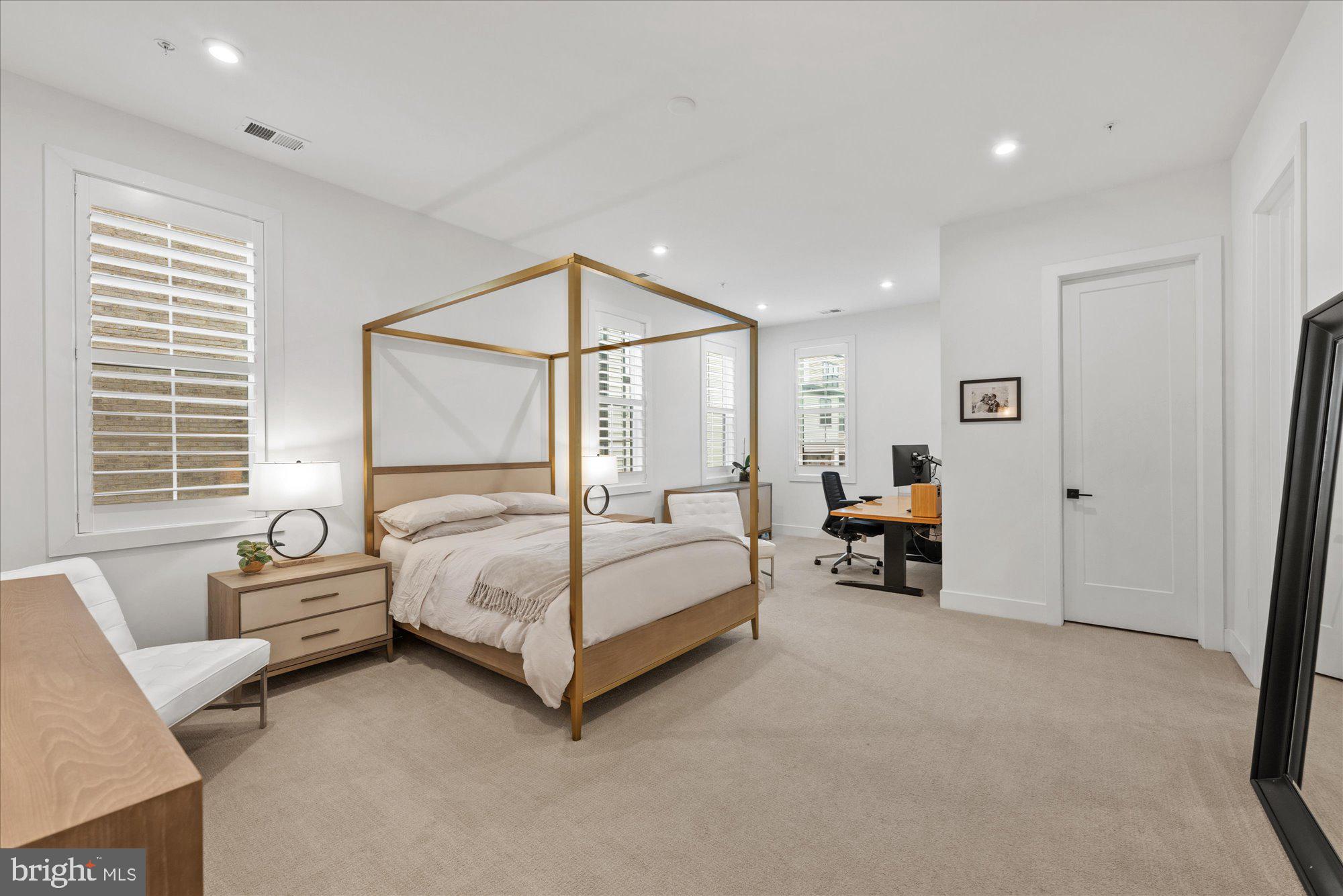 METRO WALK AT MOOREFIELD STATION - Residential