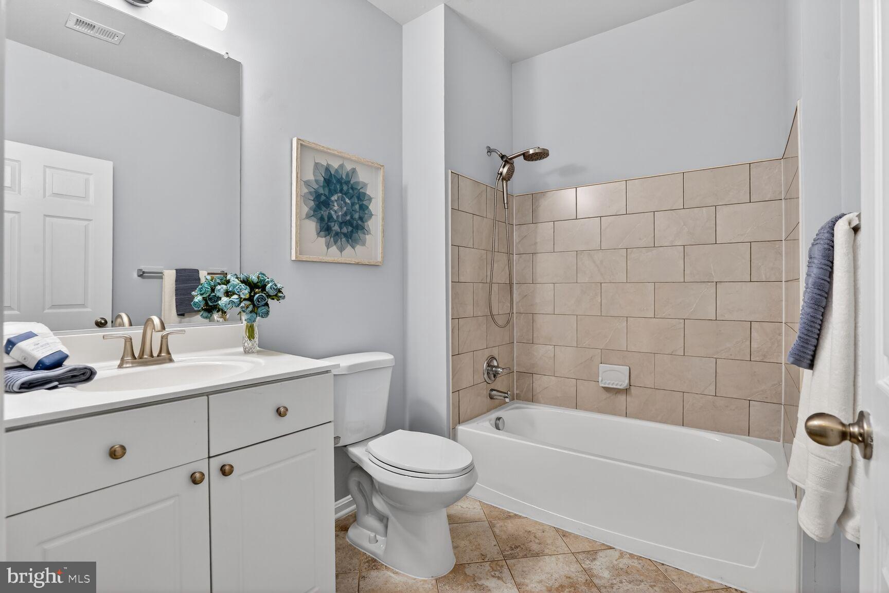 FAIRFAX RIDGE CONDOS - Residential