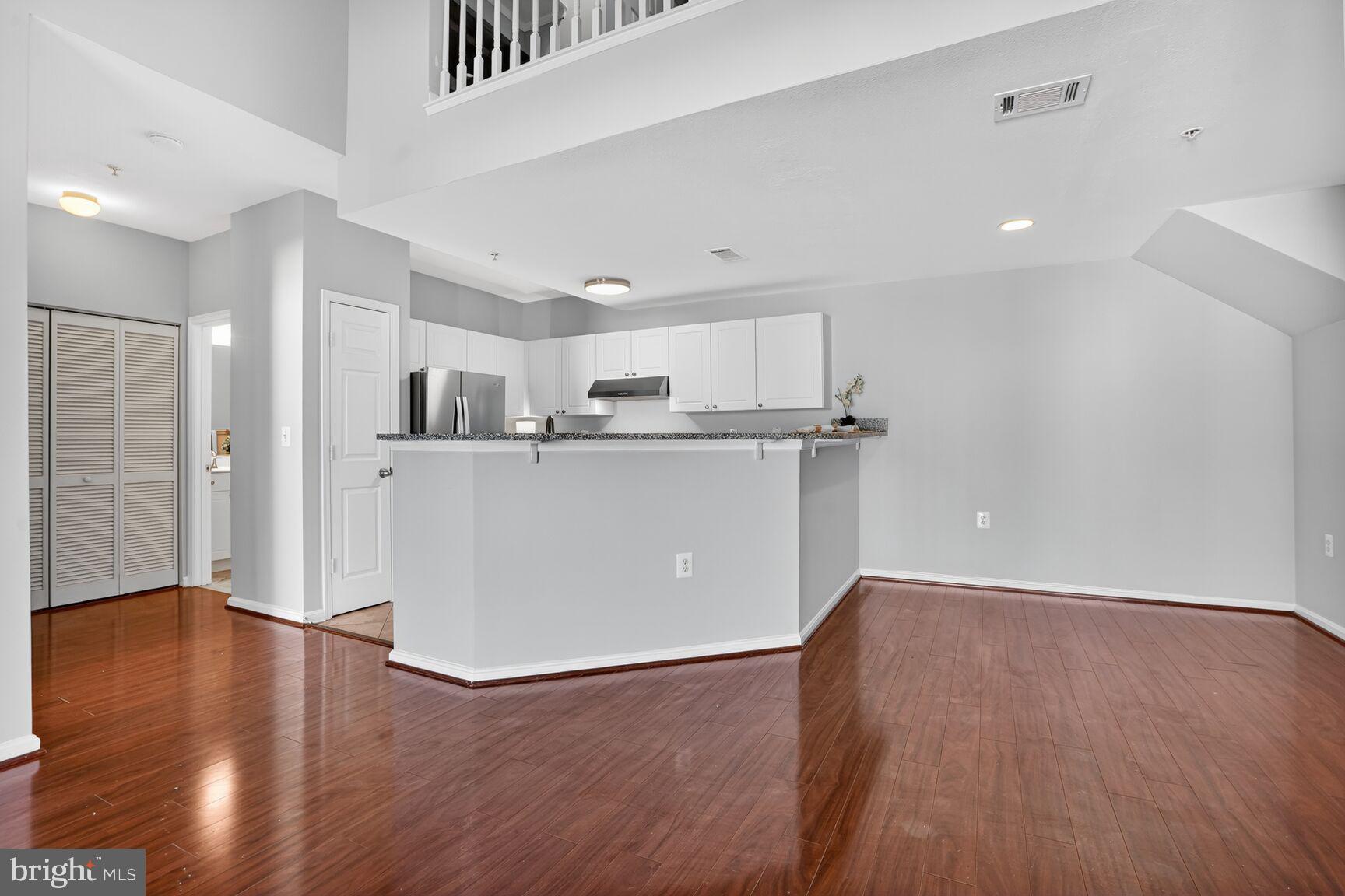 FAIRFAX RIDGE CONDOS - Residential