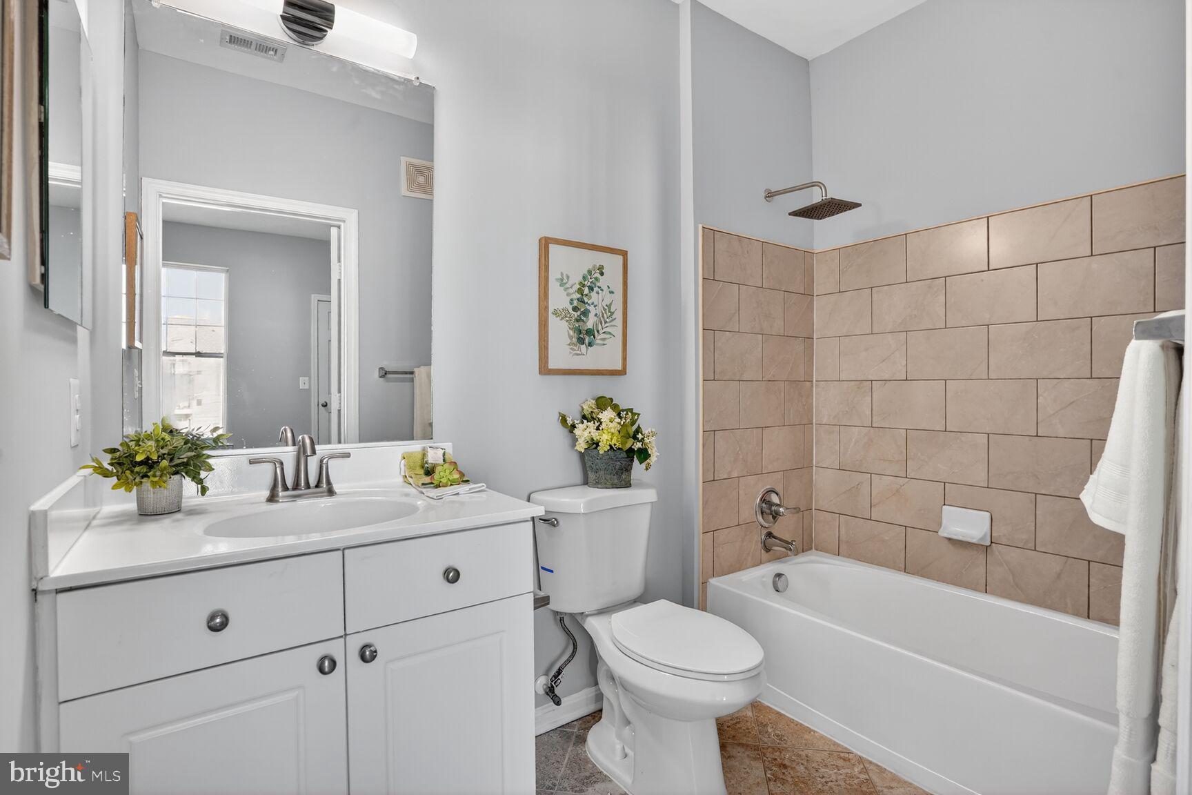 FAIRFAX RIDGE CONDOS - Residential