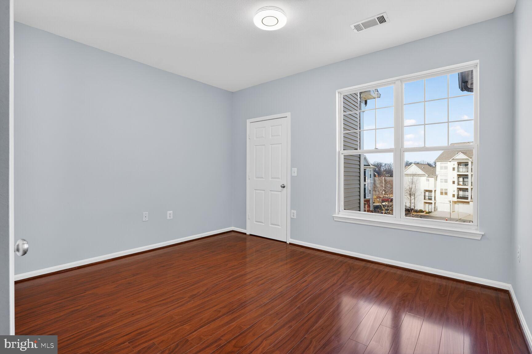 FAIRFAX RIDGE CONDOS - Residential