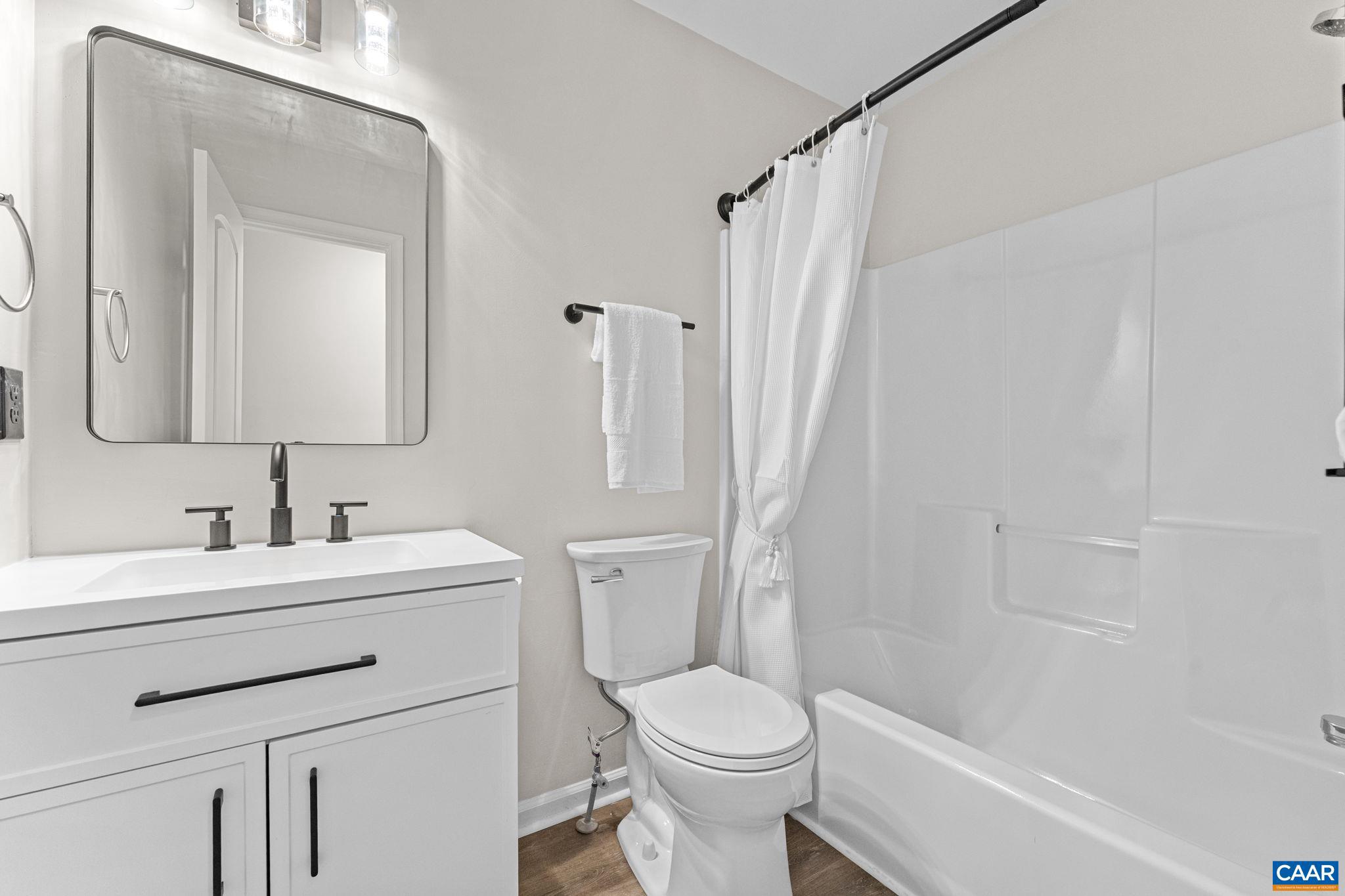 RIVERSIDE - Residential