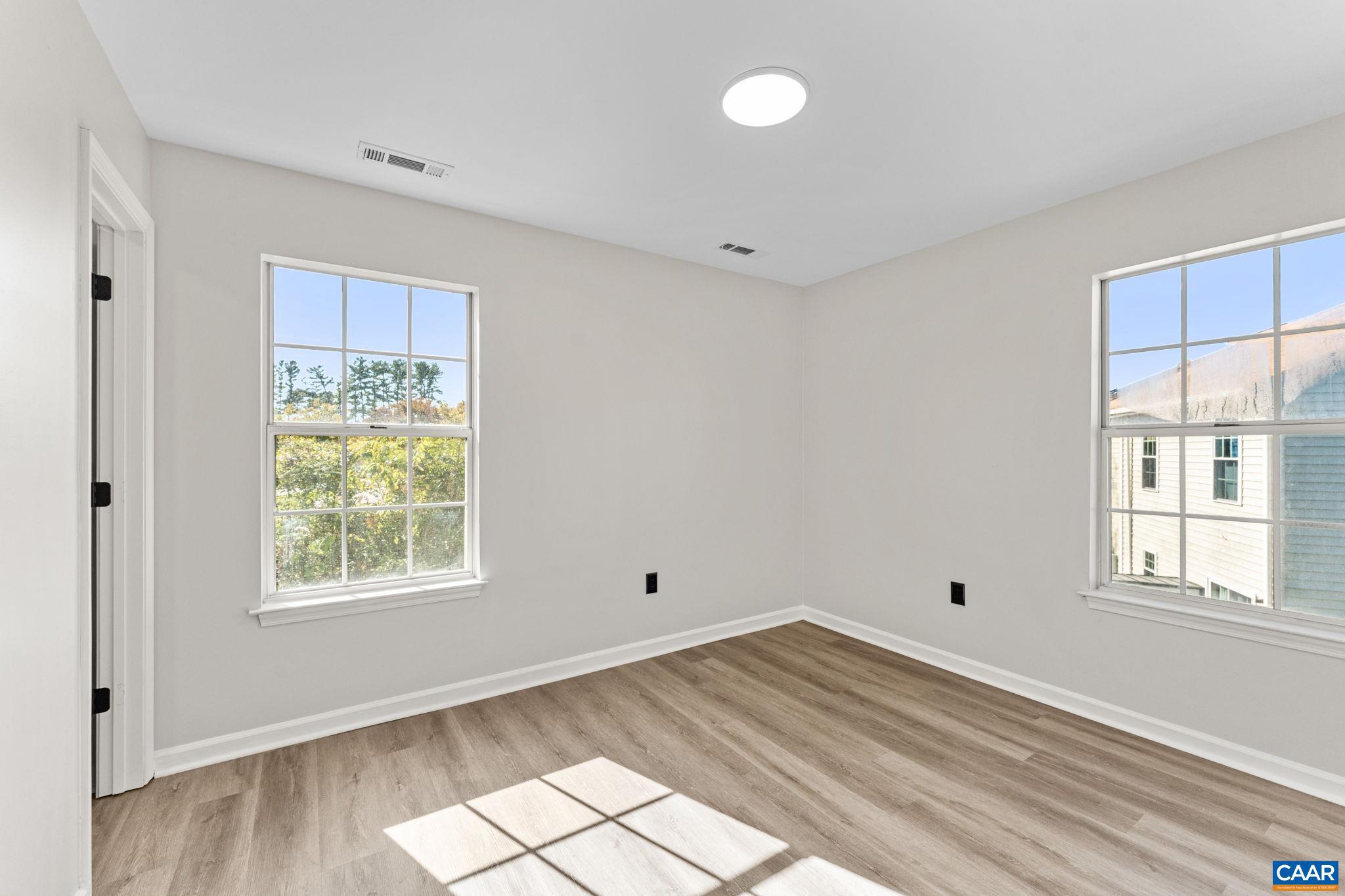 RIVERSIDE - Residential