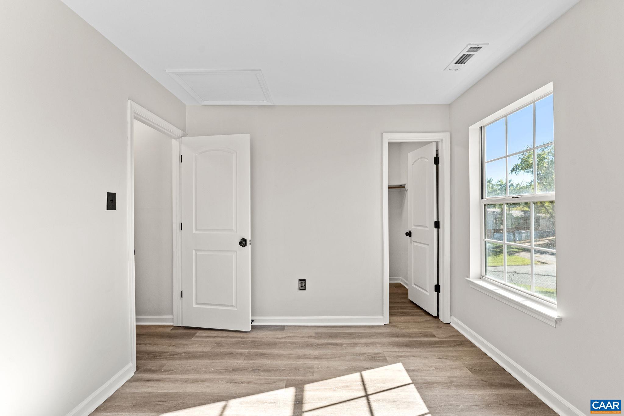 RIVERSIDE - Residential