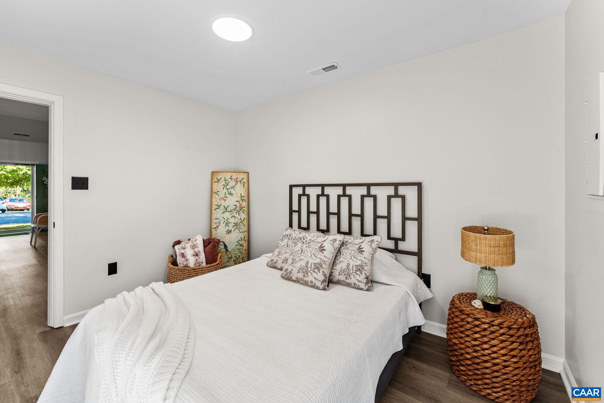 RIVERSIDE - Residential