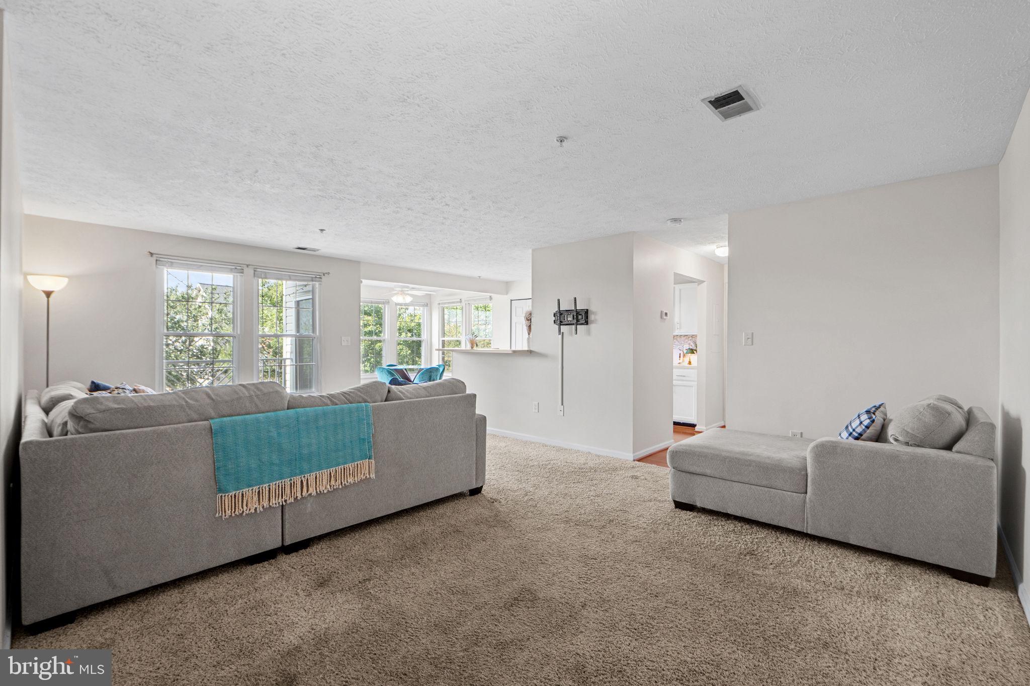 CHESTNUT GABLE - Residential Lease