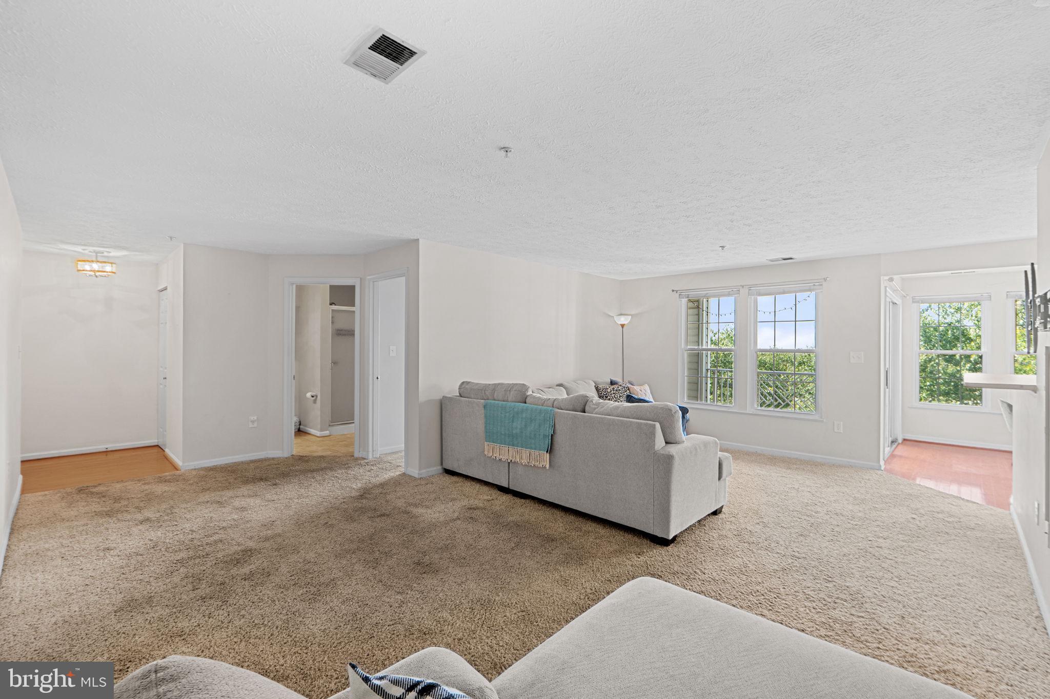 CHESTNUT GABLE - Residential Lease