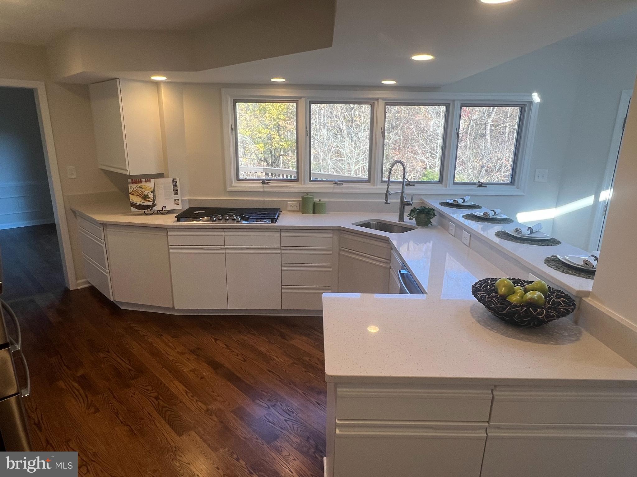 LAKE NORMANDY ESTATES - Residential