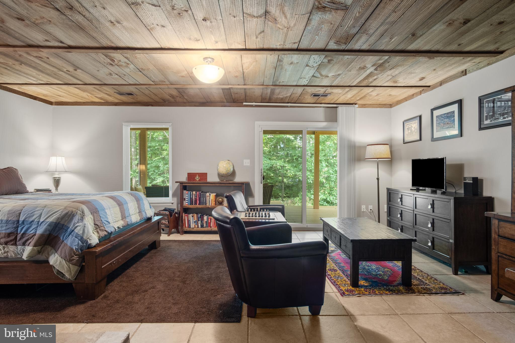 RESTON - Residential Lease