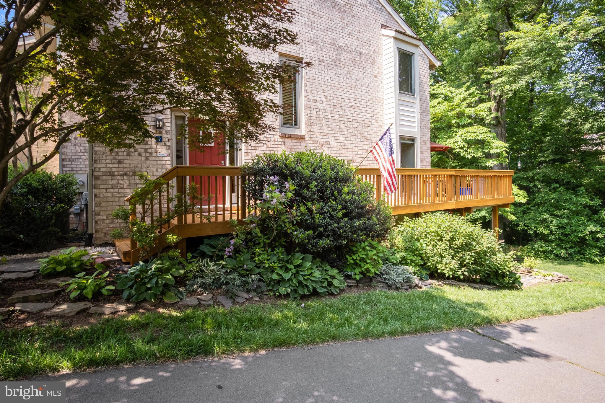 RESTON - Residential Lease