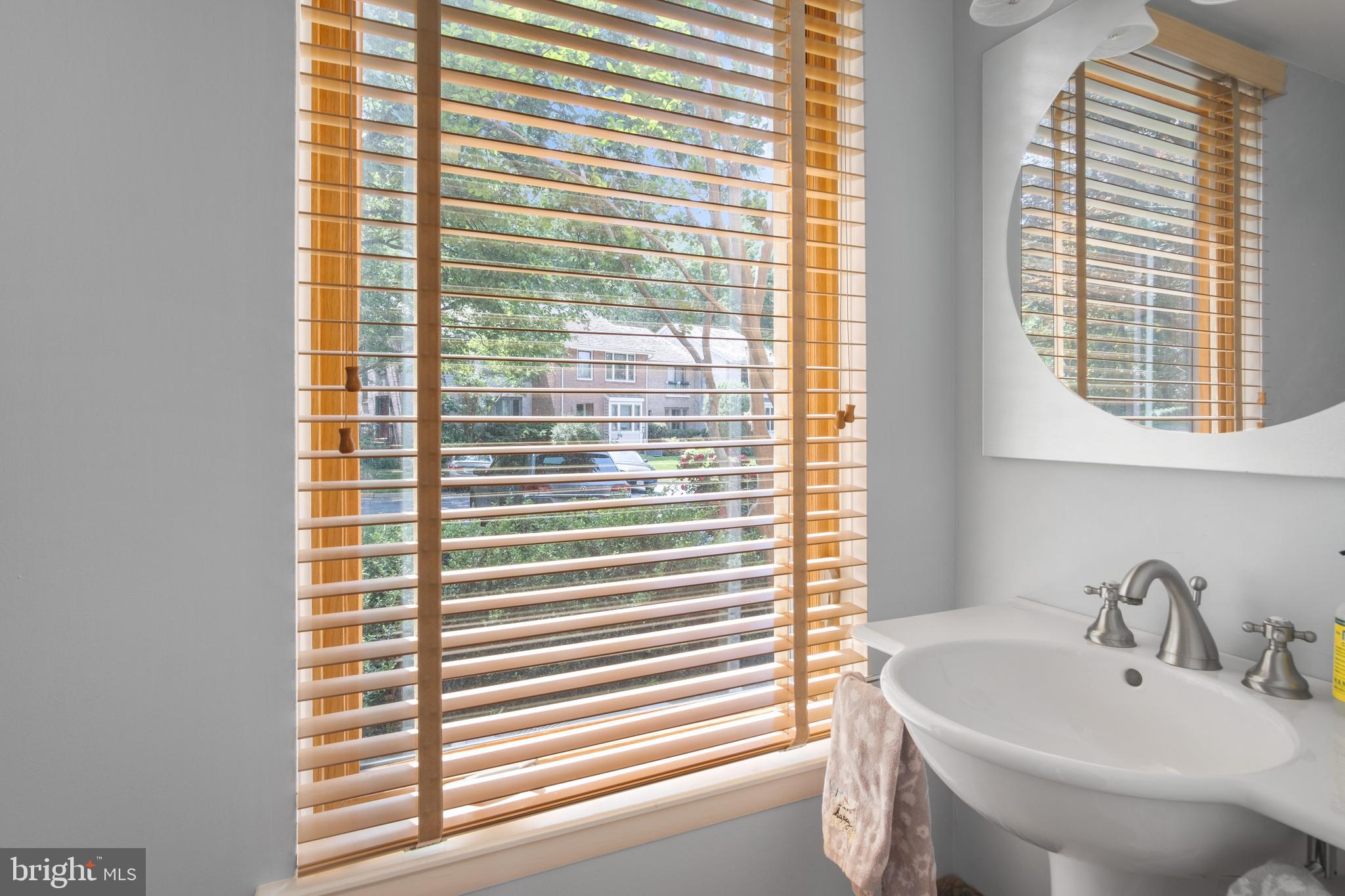 RESTON - Residential Lease