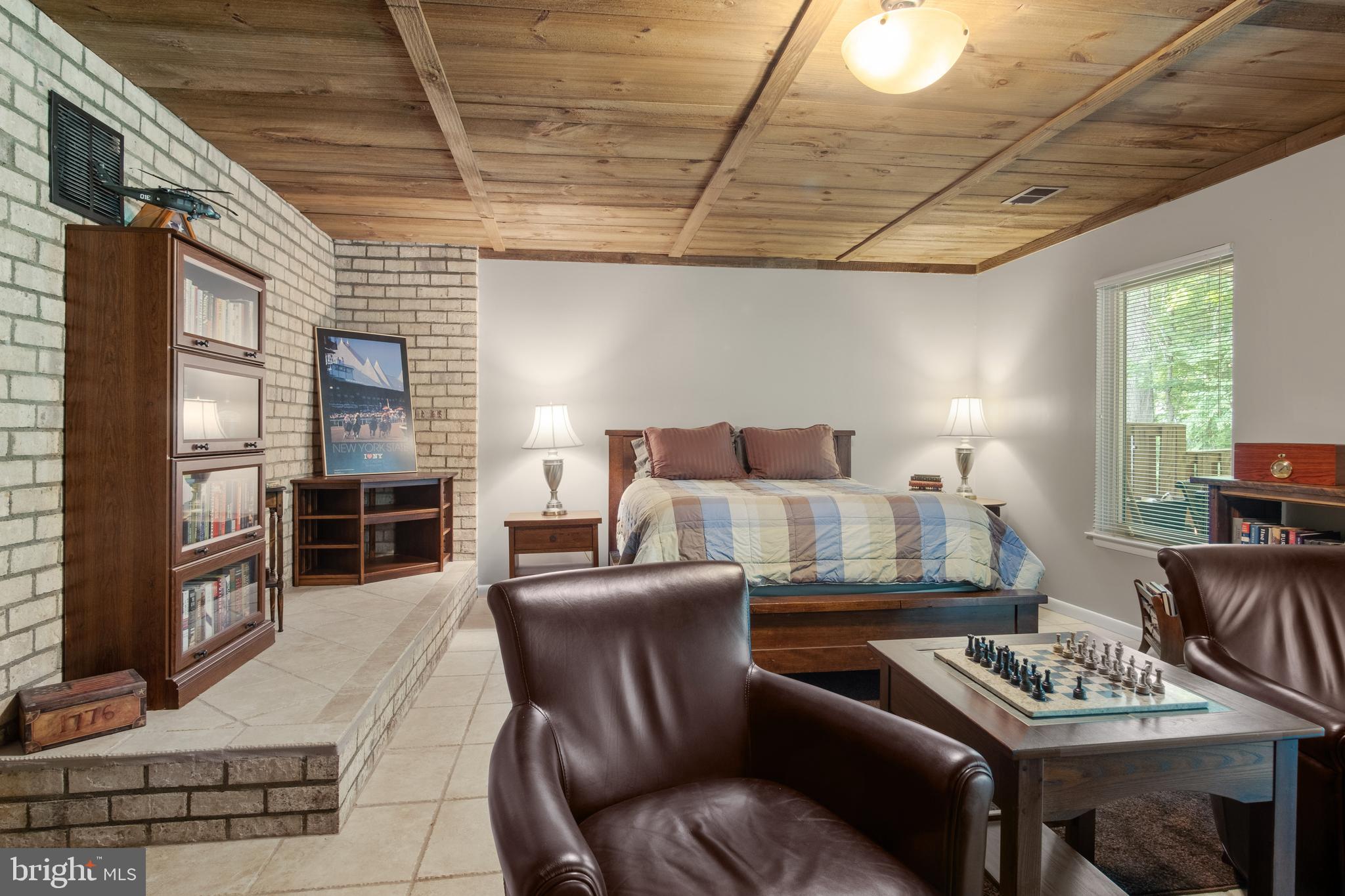 RESTON - Residential Lease