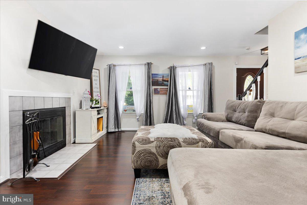 SEVERNA PARK - Residential Lease