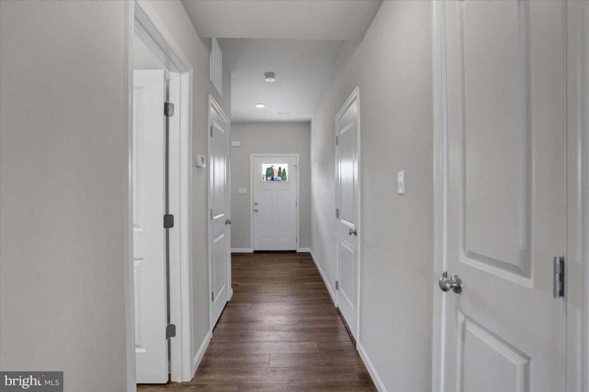 1817 HOLLY LANE