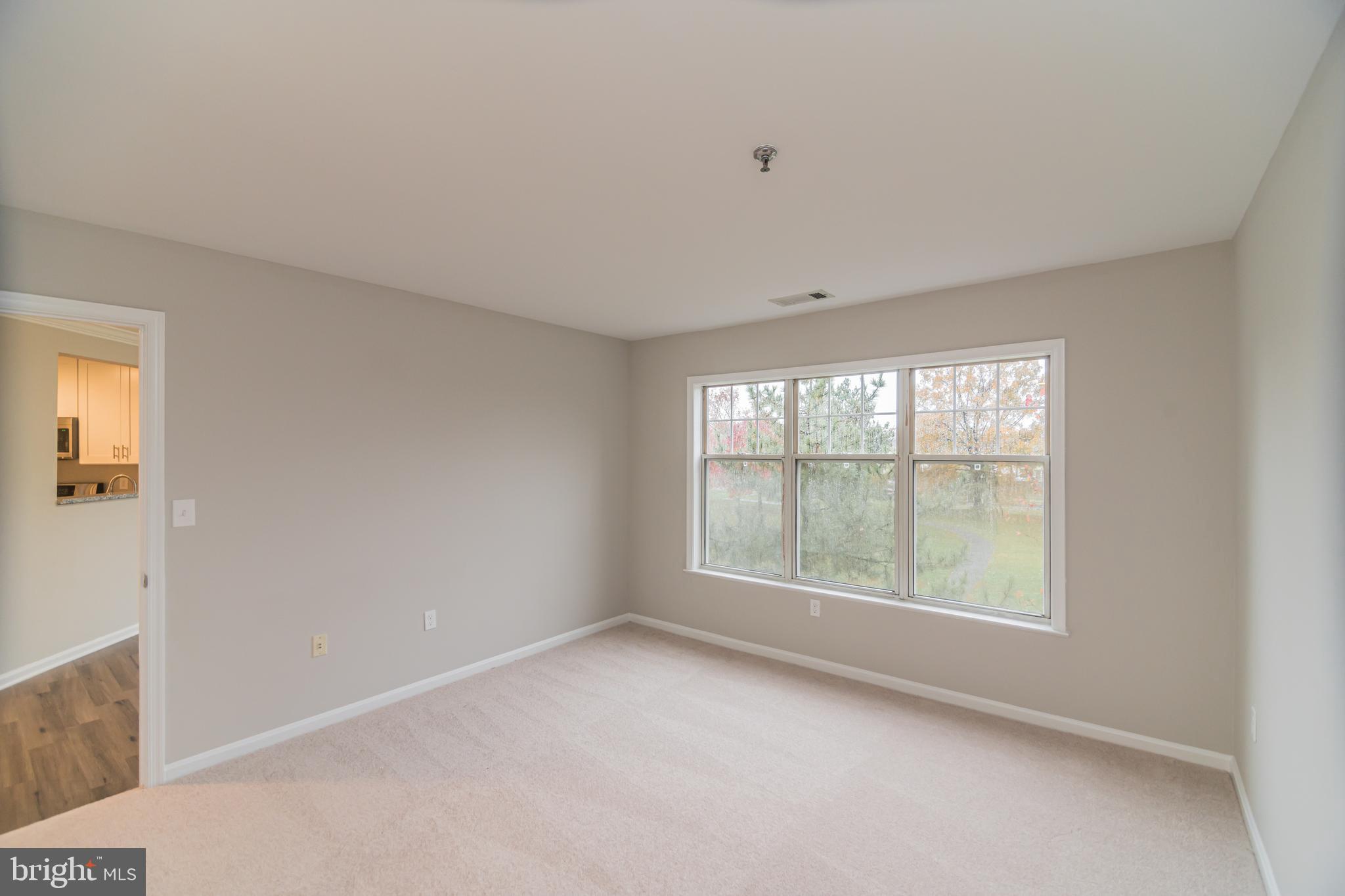 SAVOY PARK CONDOMINIUMS - Residential