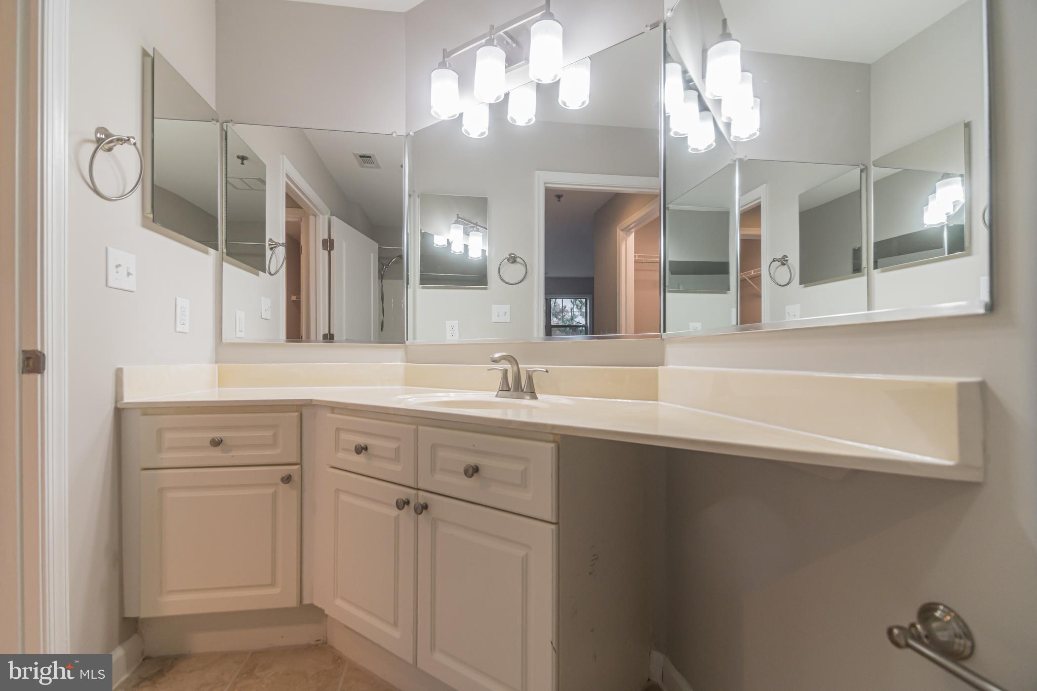 SAVOY PARK CONDOMINIUMS - Residential