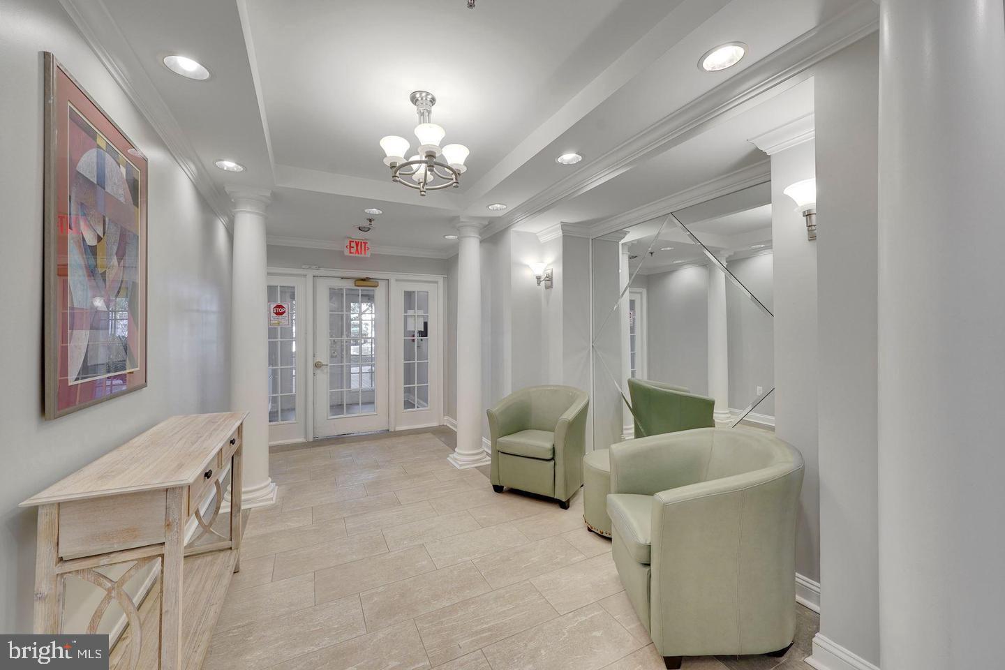 SAVOY PARK CONDOMINIUMS - Residential