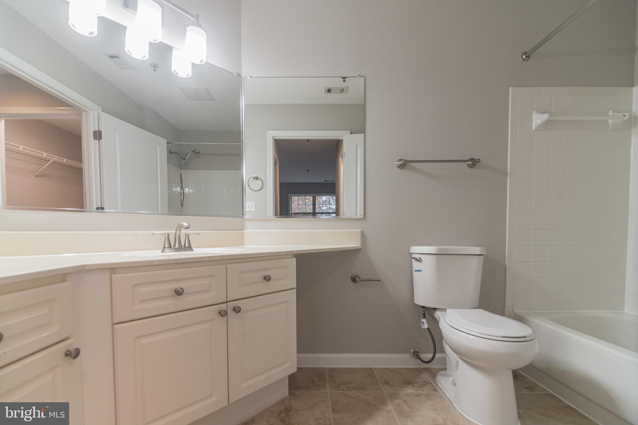 SAVOY PARK CONDOMINIUMS - Residential