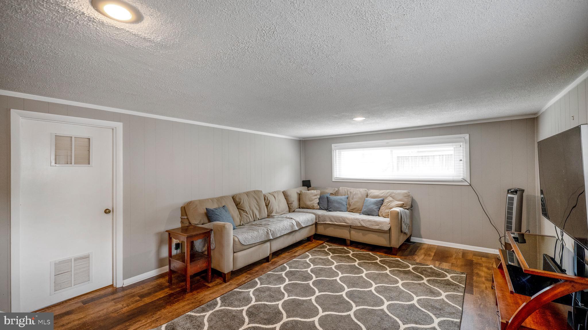 TWINBROOK FOREST - Residential