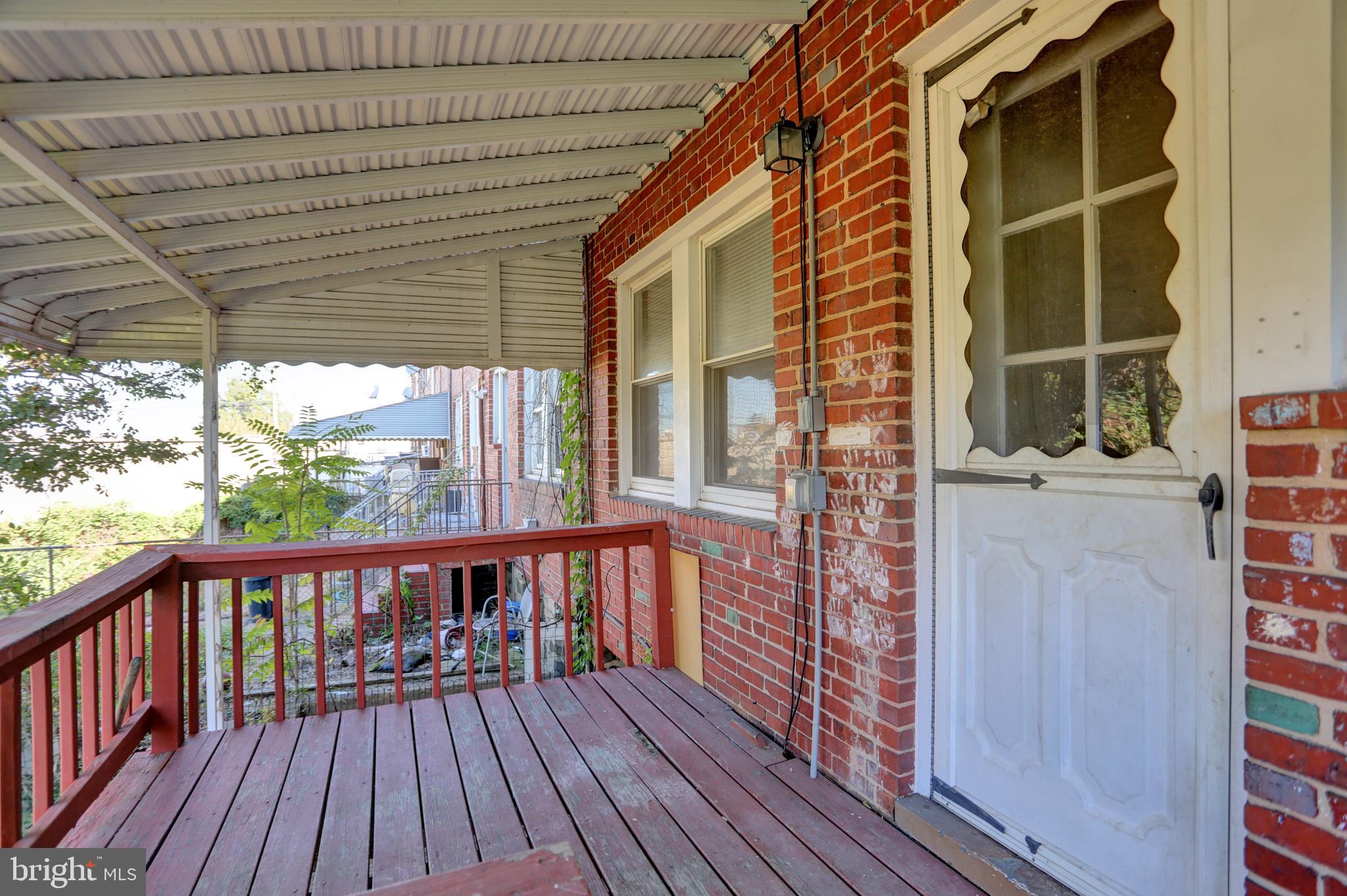GREEKTOWN - Residential