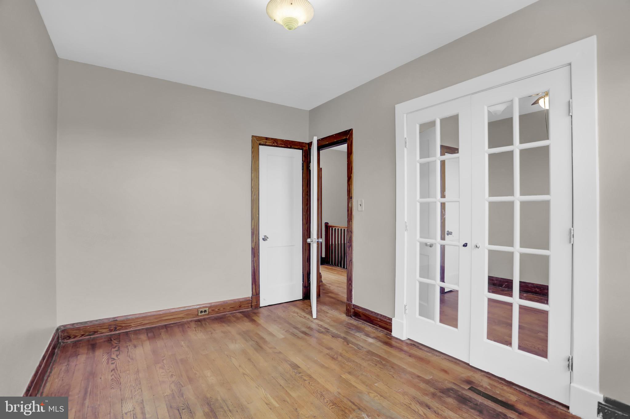 GREEKTOWN - Residential
