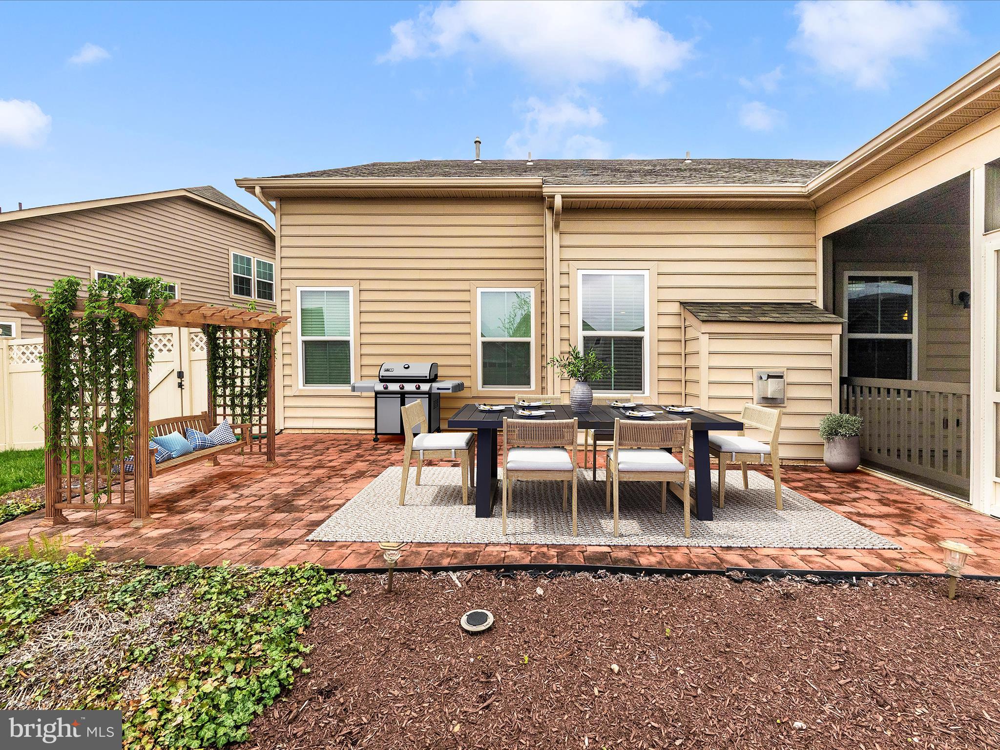 CENTRAL PARKE COLONIAL CHARLES - Residential