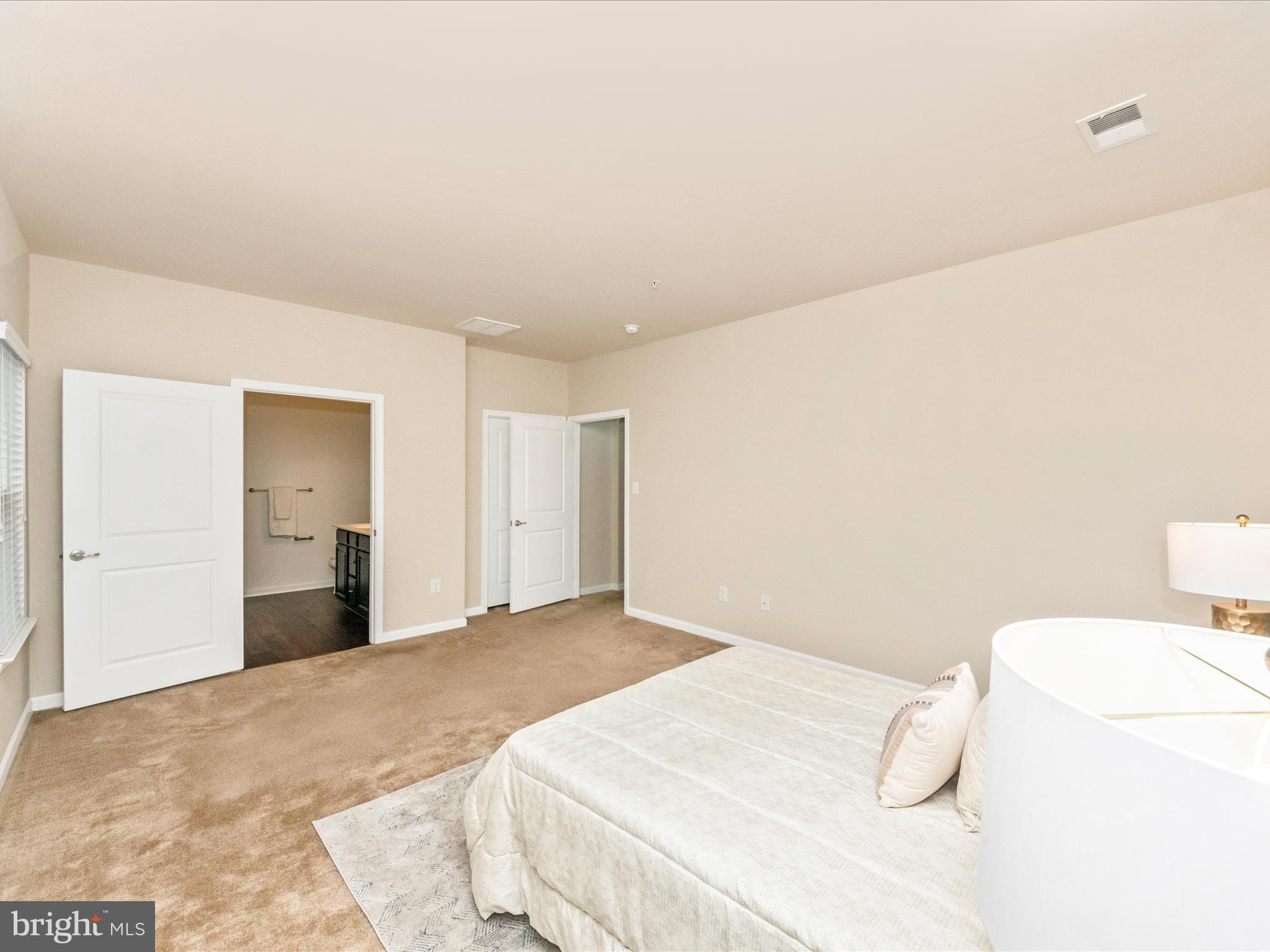 CENTRAL PARKE COLONIAL CHARLES - Residential