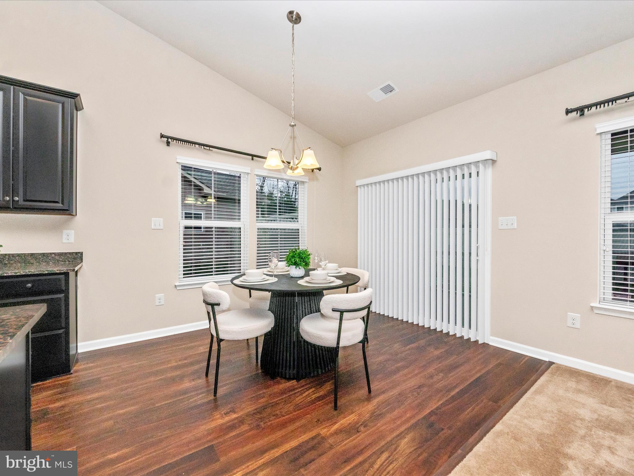 CENTRAL PARKE COLONIAL CHARLES - Residential