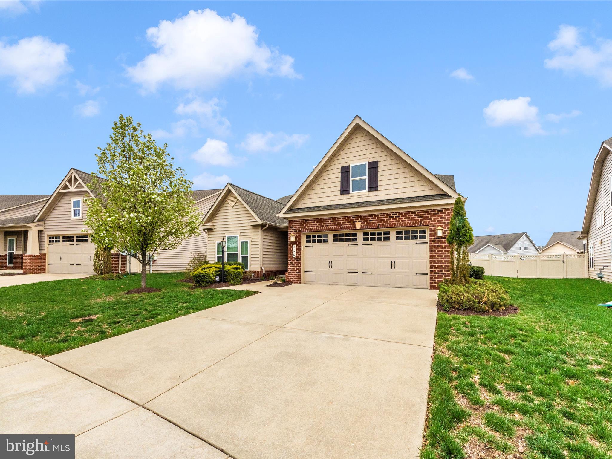 CENTRAL PARKE COLONIAL CHARLES - Residential