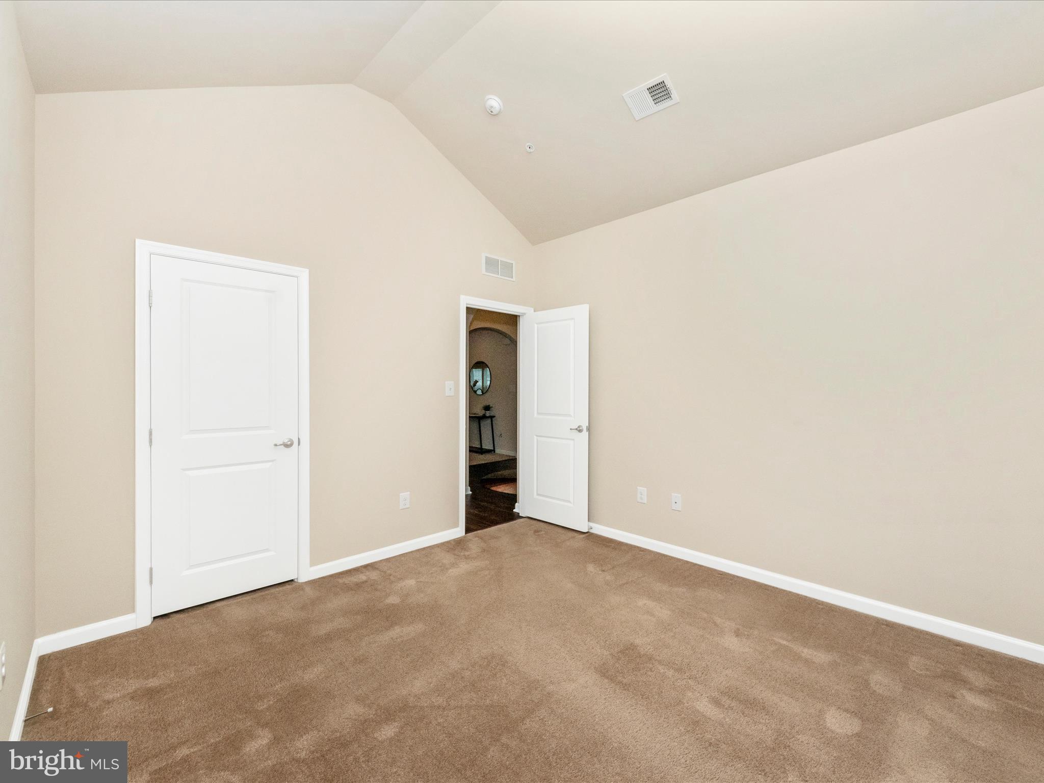 CENTRAL PARKE COLONIAL CHARLES - Residential