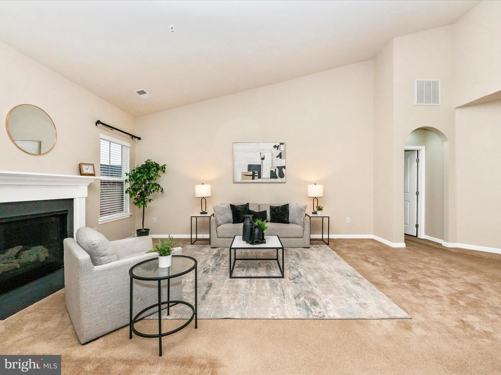 CENTRAL PARKE COLONIAL CHARLES - Residential