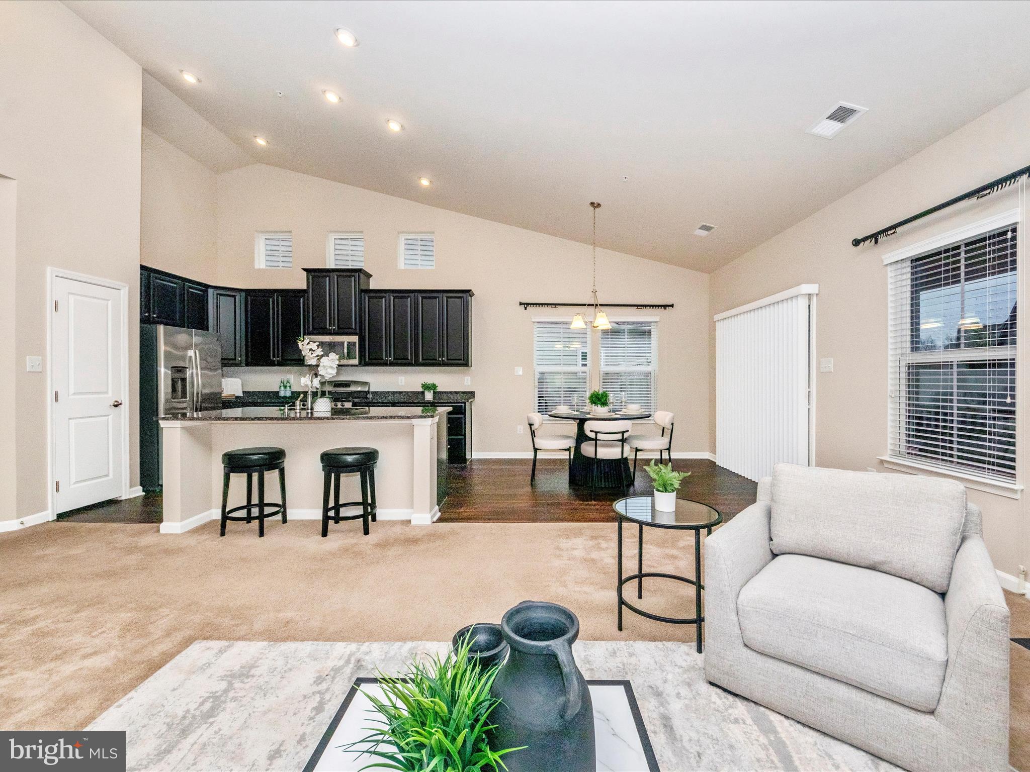 CENTRAL PARKE COLONIAL CHARLES - Residential